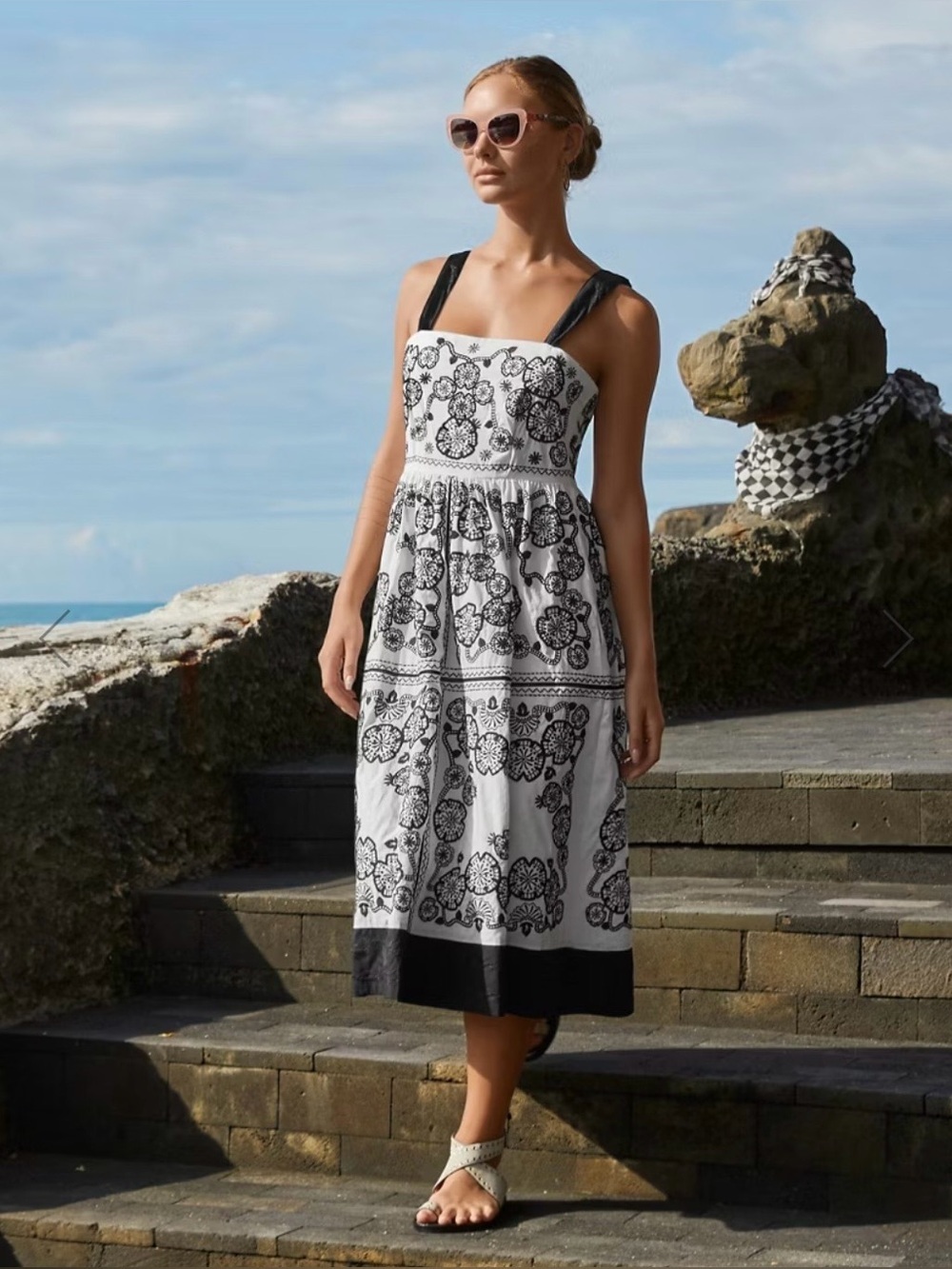 Johnny Was Mel Embroidered Midi Dress in white&black  XL